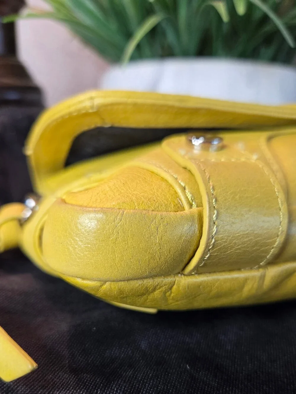 Vintage L.A.M.B. Gwen Stefani Chartreuse Leather Buckle Clutch Y2K